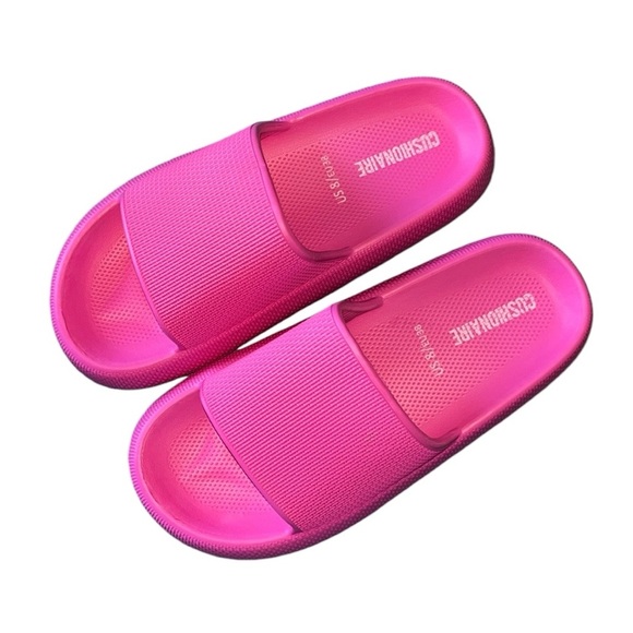 CUSHIONAIRE Women's Feather Cloud Recovery Slide Sandals with +Comfort Size 8 - Picture 1 of 9